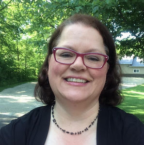 Meet your Posher, Jennifer